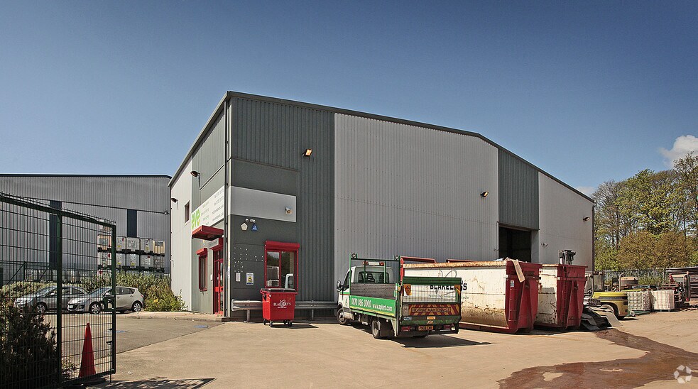 Hallwood Ave, Haydock for sale - Primary Photo - Image 1 of 1