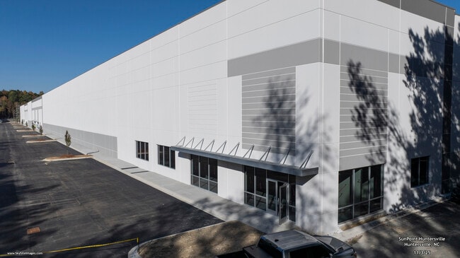 More details for 11006 Mount Holly Huntersville Rd, Huntersville, NC - Industrial to Rent