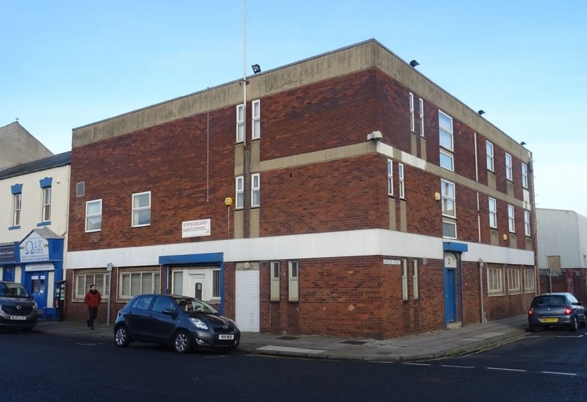 13 Tower St, Hartlepool to rent - Primary Photo - Image 1 of 2