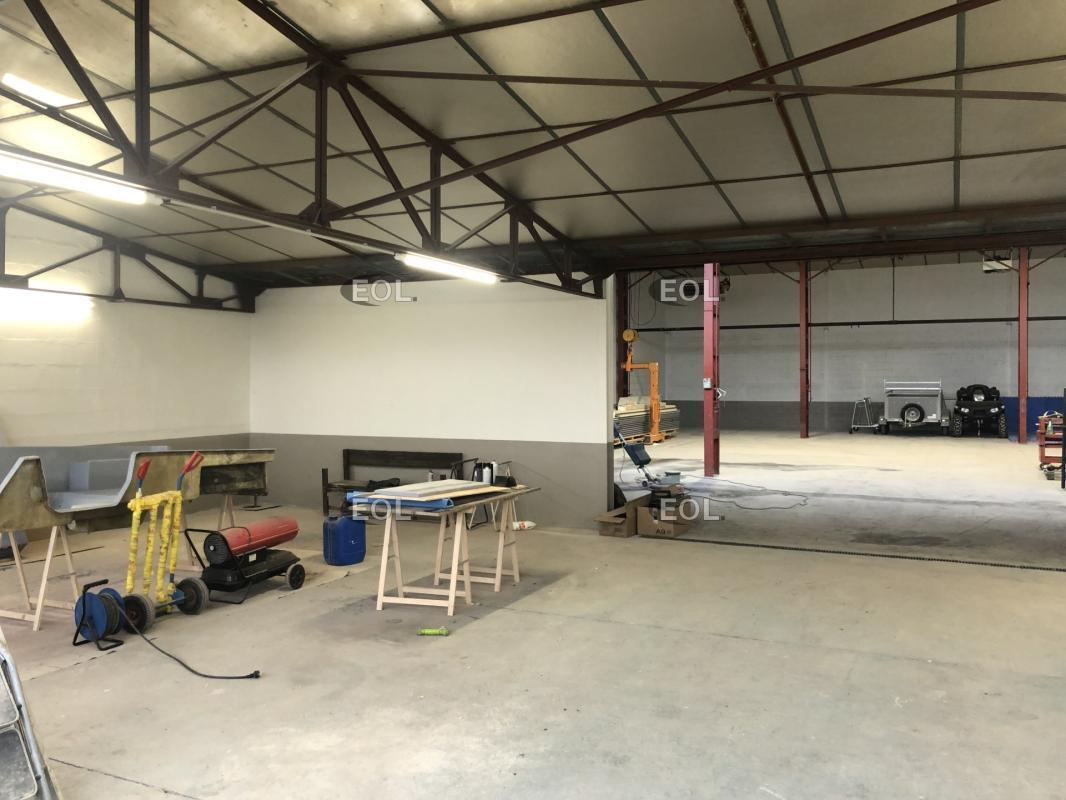 Light Industrial in Mornant to rent Interior Photo- Image 1 of 16