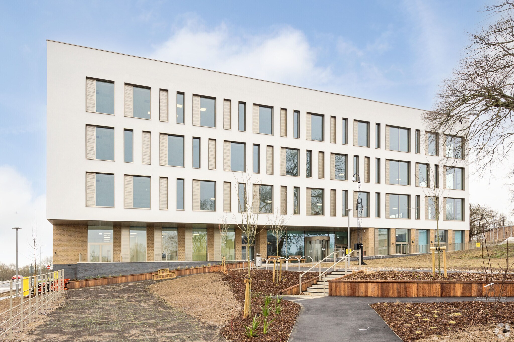 Nesfield Rd, Colchester to rent Primary Photo- Image 1 of 15