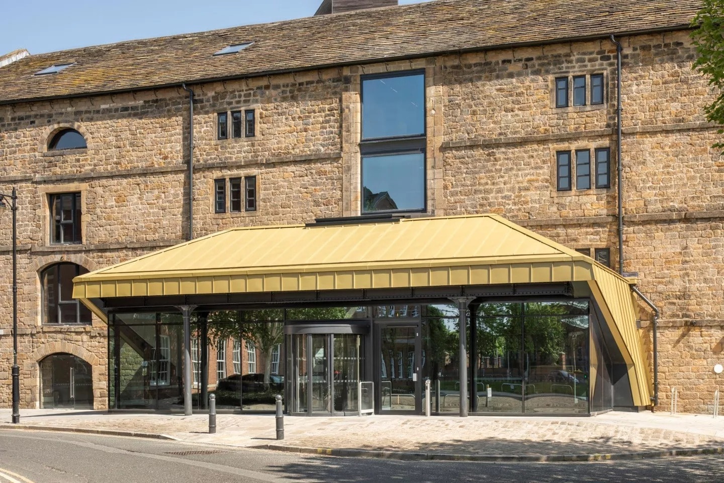 1 Canal Wharf, Leeds for sale Primary Photo- Image 1 of 1