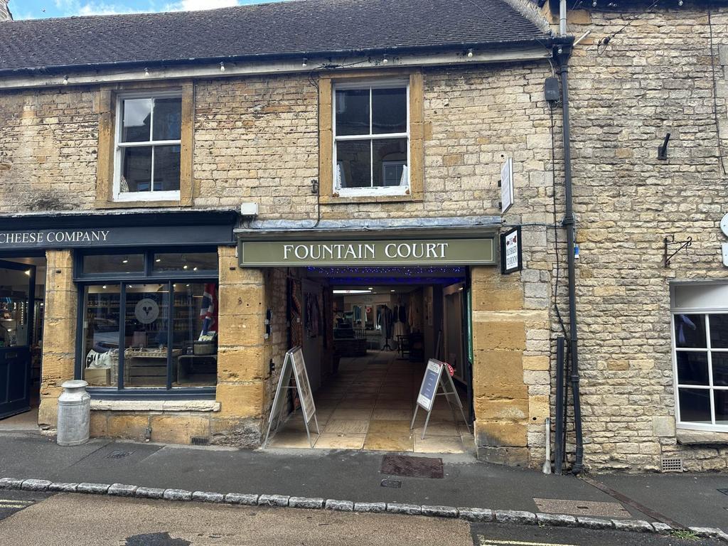 Digbeth St, Stow On The Wold to rent Building Photo- Image 1 of 6
