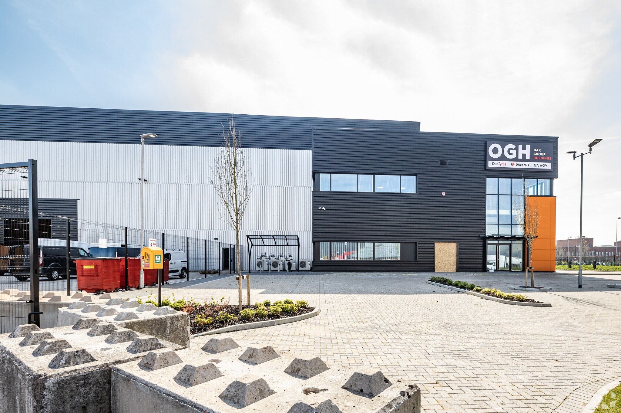 Omega Blvd, Warrington for sale Primary Photo- Image 1 of 1