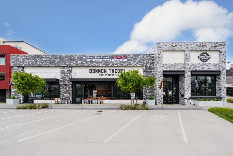 1960 & 1980 Optima portfolio of 2 properties for sale on LoopNet.co.uk - Building Photo - Image 1 of 10