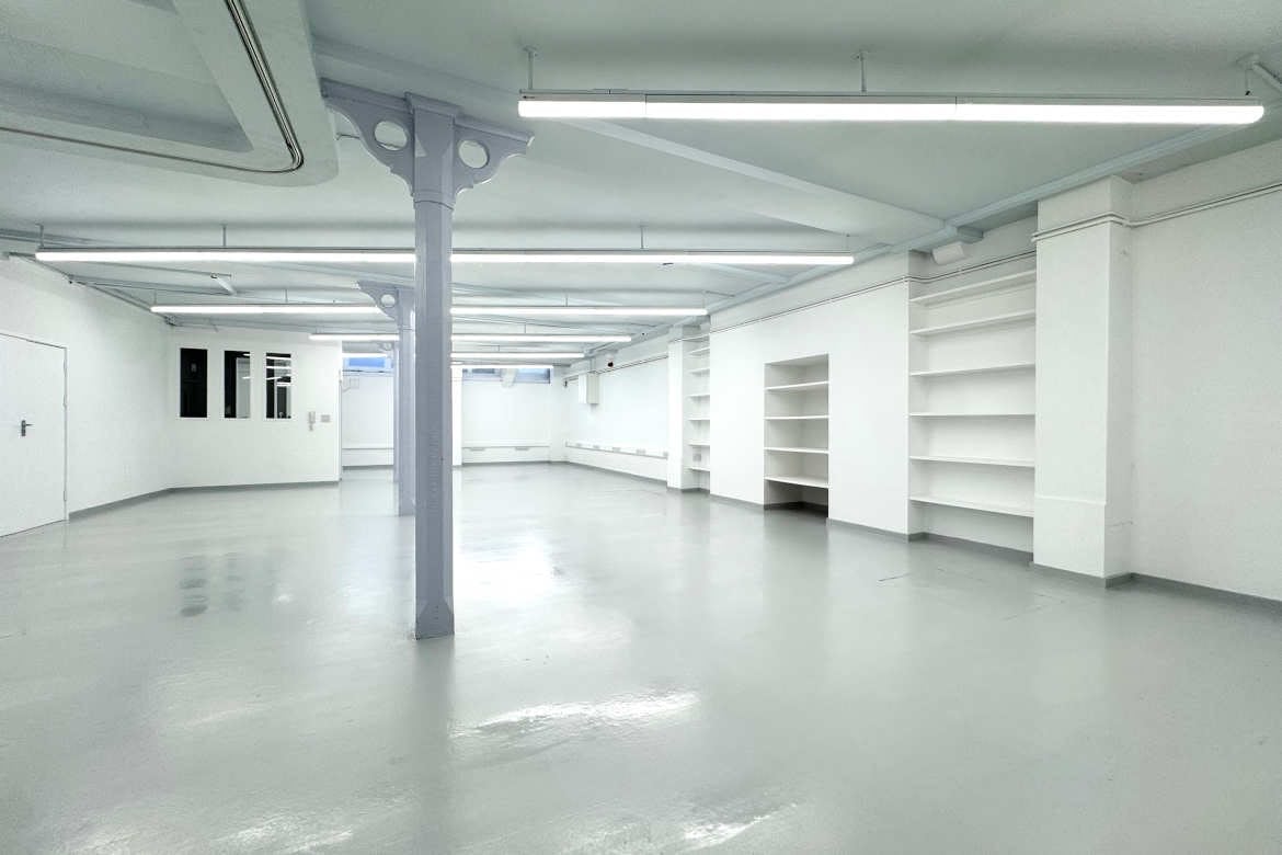 41B Charterhouse Sq, London to rent Interior Photo- Image 1 of 3