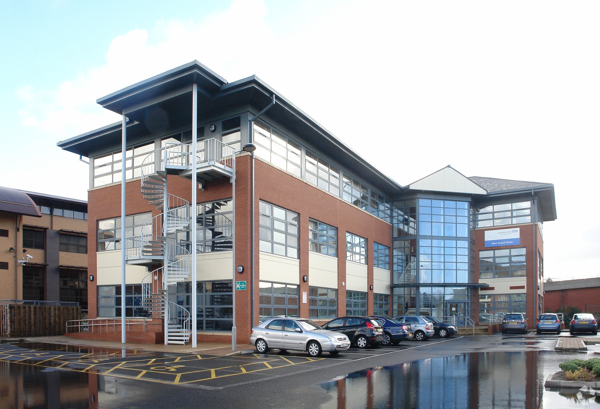 Strand Rd, Preston to rent Primary Photo- Image 1 of 5