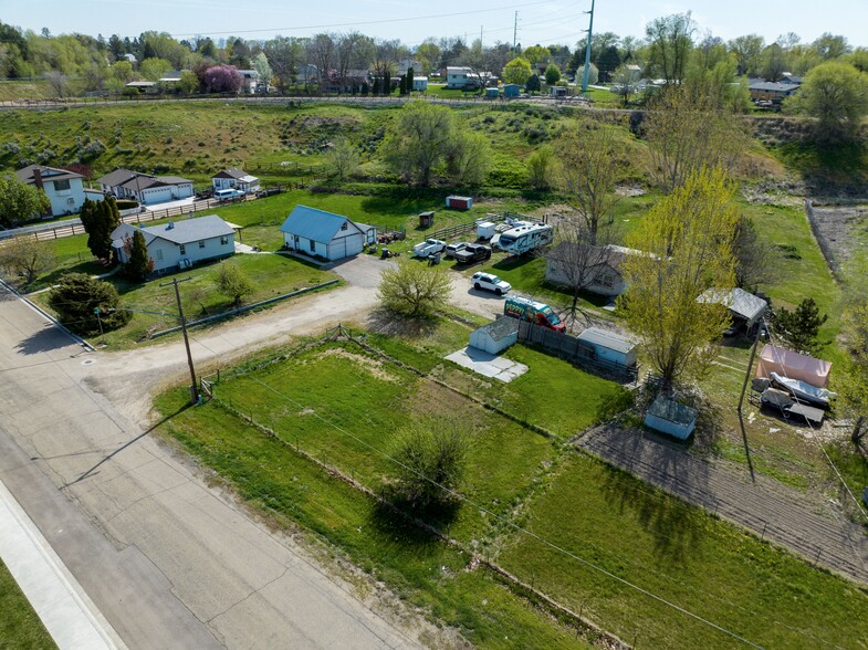 1102 N 9th Ave, Caldwell, ID for sale - Building Photo - Image 1 of 3