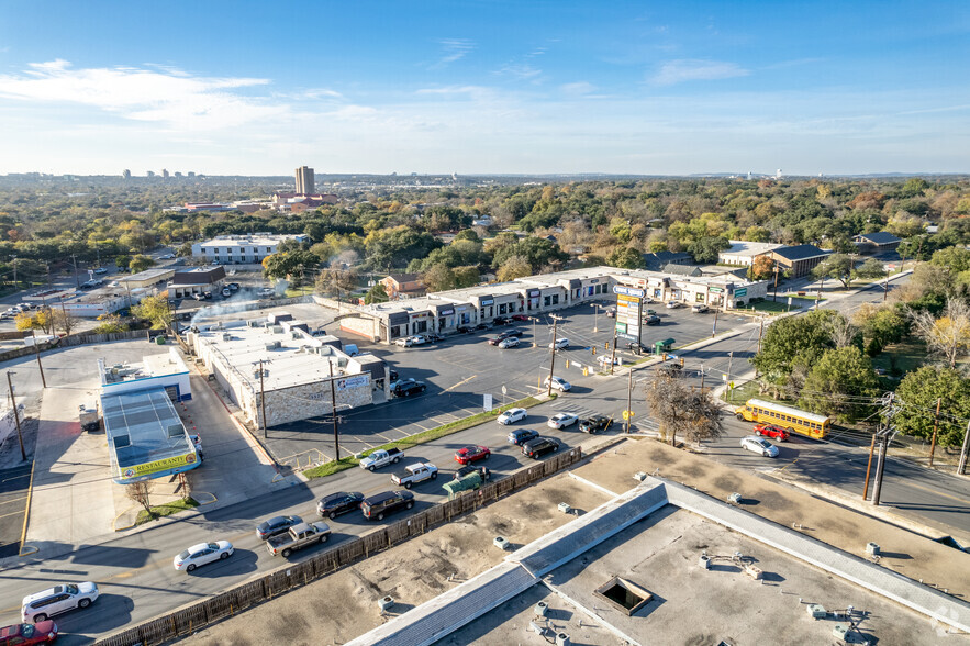 5525 Blanco Rd, San Antonio, TX for rent - Aerial - Image 1 of 26