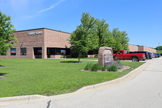 5000-5040 Ashland Way, Franklin, WI for rent Building Photo- Image 1 of 3