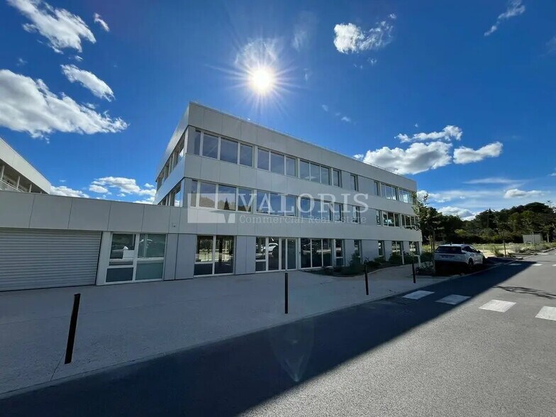 Retail in Ventabren to rent - Building Photo - Image 3 of 18