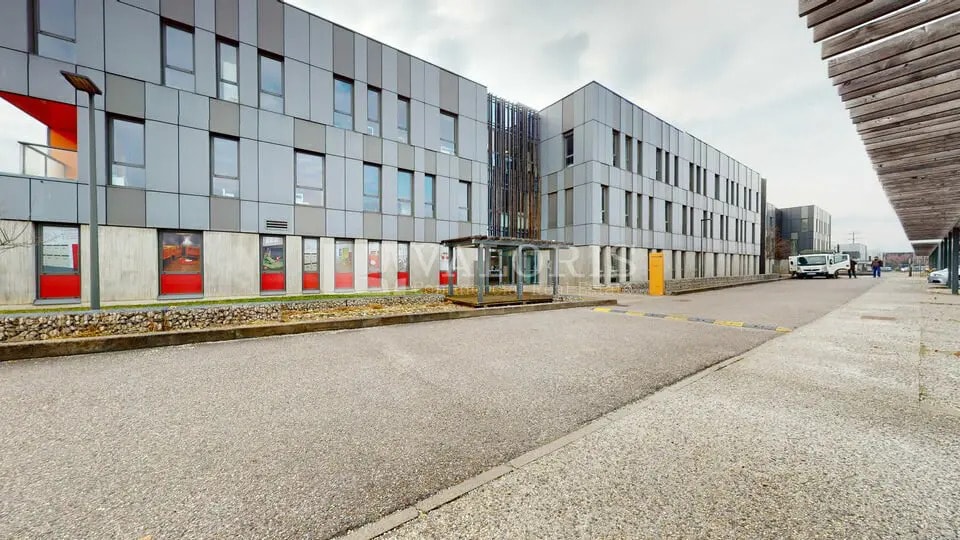 Vente Bureaux 285 m² à 1 348 m² - Photo 1