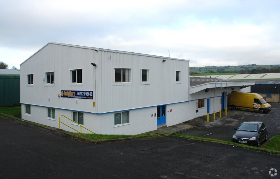 5 Kenyon Rd, Brierfield for sale - Primary Photo - Image 1 of 1