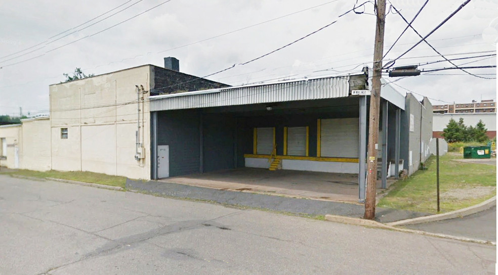 335 W Walnut St, Hazleton, PA for sale - Building Photo - Image 1 of 1