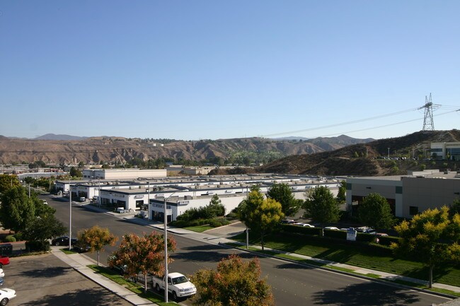 More details for 26502 Ruether Ave, Santa Clarita, CA - Industrial to Rent