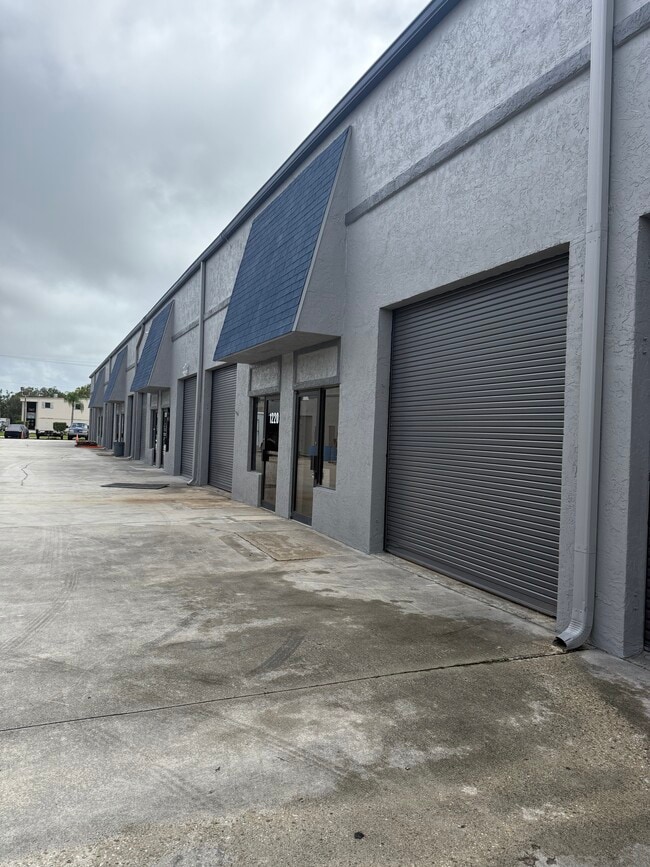 More details for 1620-1646 SE Village Green Dr, Port, Port Saint Lucie, FL - Light Industrial, Industrial to Rent