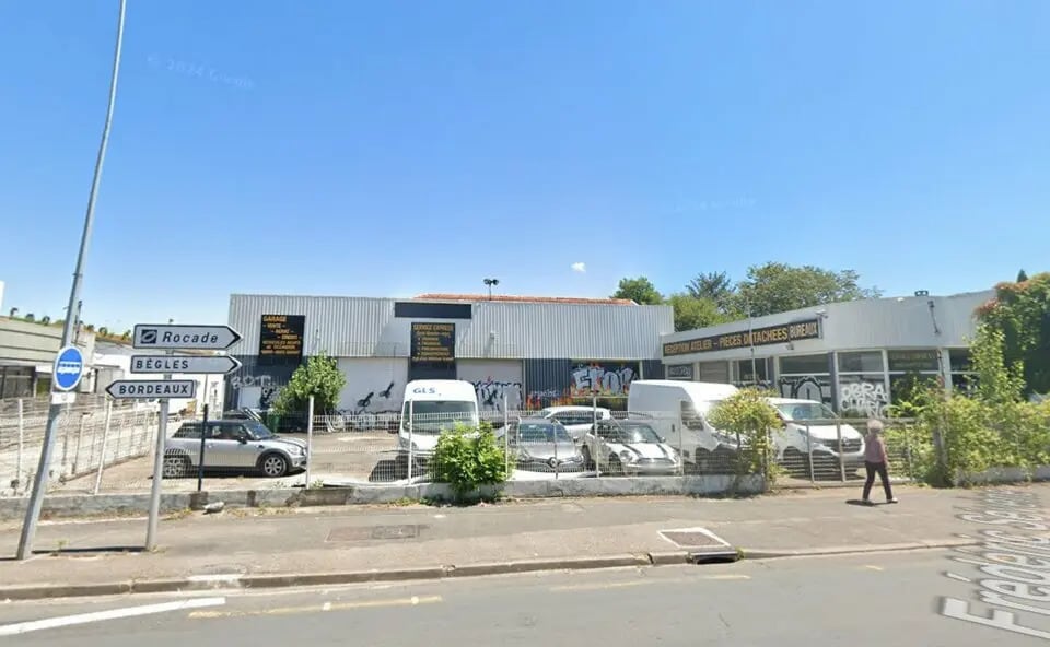 Location Commerce 391 m² - Photo 1