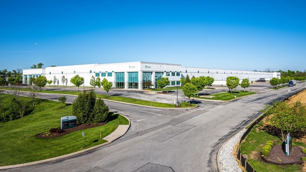 3720 Langley Dr, Hebron, KY to rent - Building Photo - Image 3 of 4