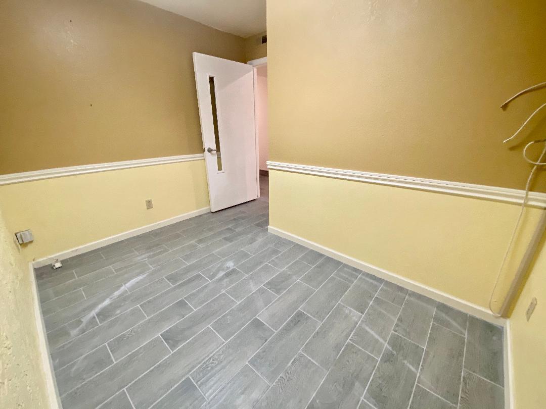 14819 N Cave Creek Rd, Phoenix, AZ to rent Interior Photo- Image 1 of 2