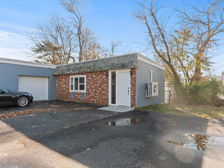 409 Warren Ave, East Providence, RI for sale - Building Photo - Image 1 of 1