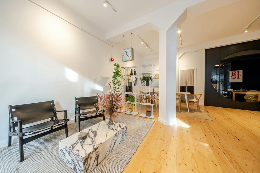 17 Willow St, London to rent - Interior Photo - Image 3 of 8