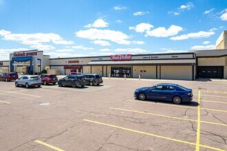 308 S State St, Fairmont, MN to rent Interior Photo- Image 1 of 2