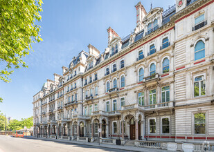 7 Grosvenor Gdns, London for rent Building Photo- Image 1 of 8