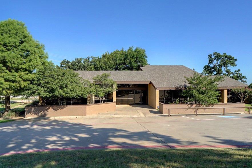 1201 N Carroll Ave, Southlake, TX for sale - Building Photo - Image 1 of 1