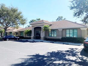 5631-5635 Naples Blvd, Naples, FL for sale Building Photo- Image 1 of 1