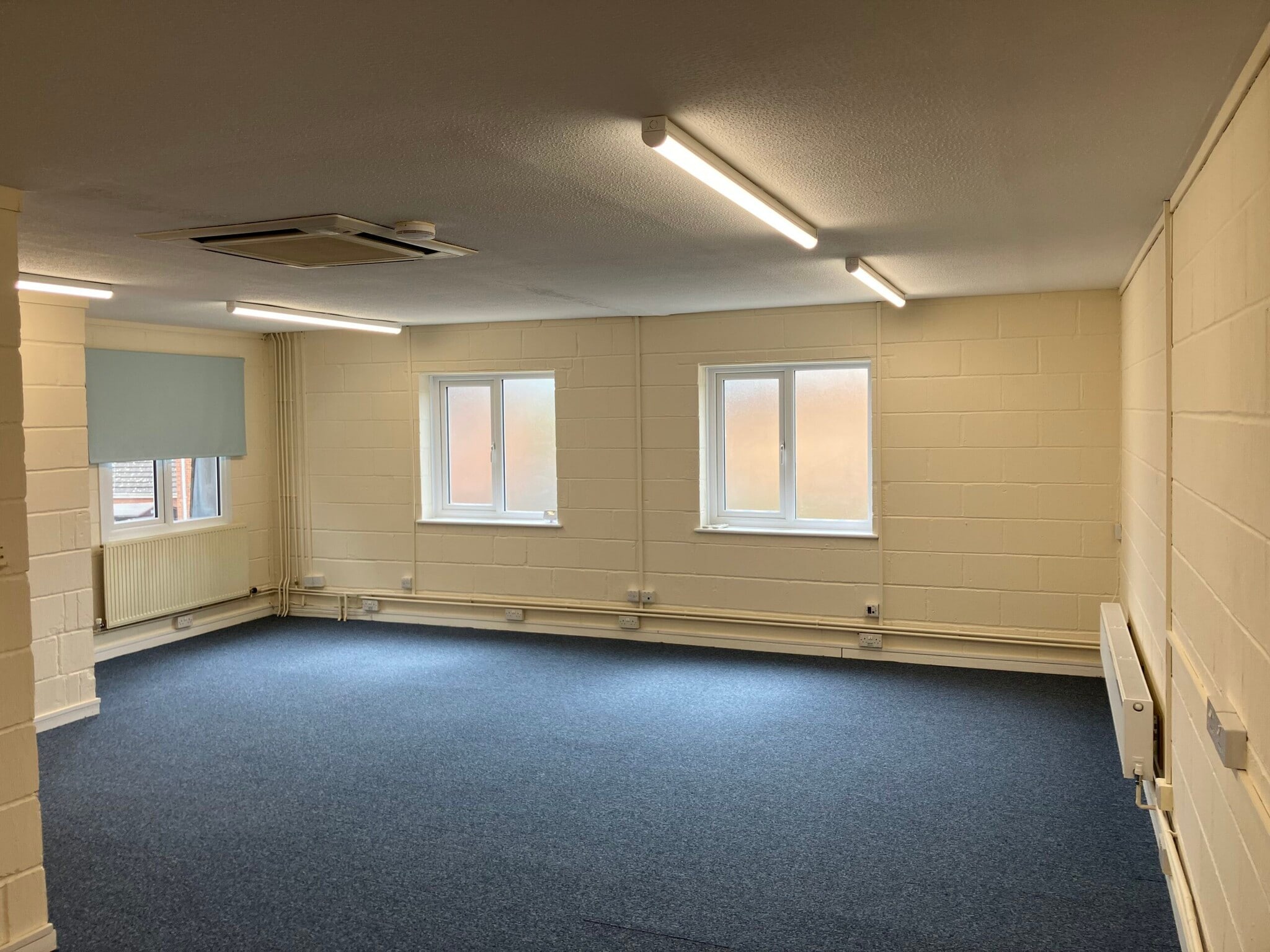 3B High St, Willingham to rent Interior Photo- Image 1 of 2