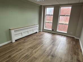 20 King St, Maidenhead to rent Interior Photo- Image 2 of 5