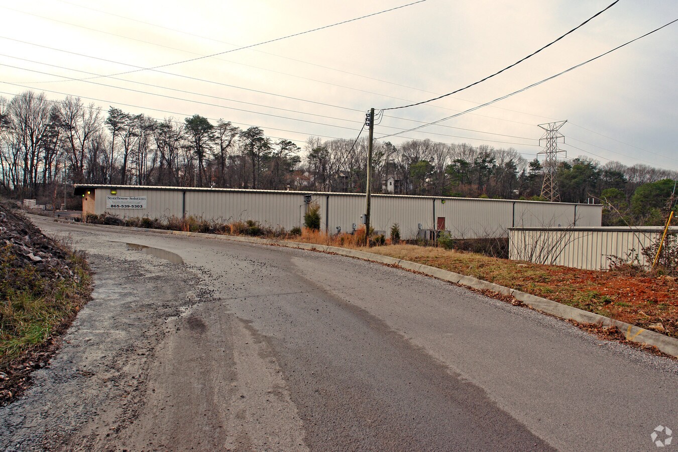 4432 Middlebrook Pike, Knoxville 37921 UK