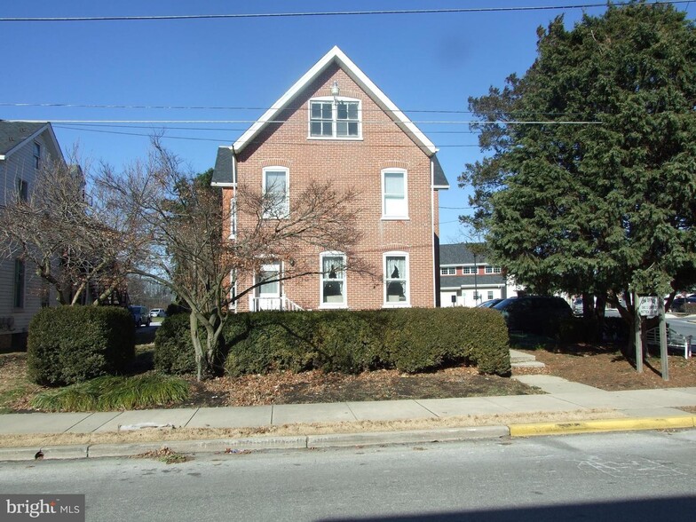 137 E Locust St, Oxford, PA for sale - Primary Photo - Image 1 of 1