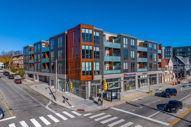 More details for 2310 N Oakland Ave, Milwaukee, WI - Retail to Rent