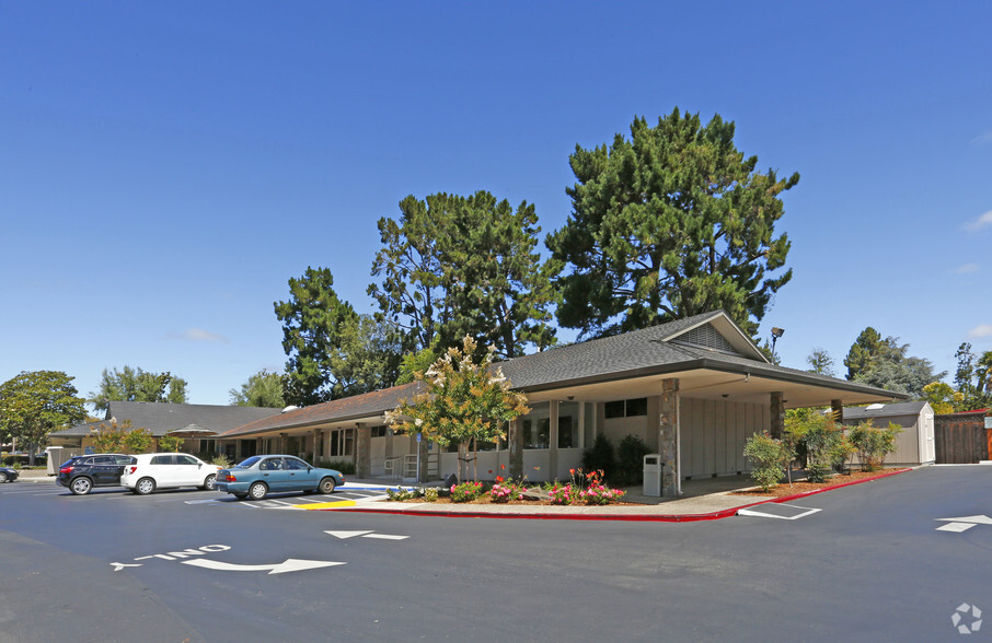 877 W Fremont Ave, Sunnyvale, CA for rent - Building Photo - Image 1 of 7