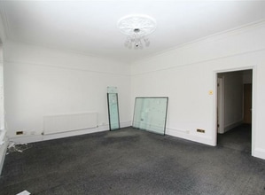 9A Church Rd, Lymm to rent Interior Photo- Image 1 of 2