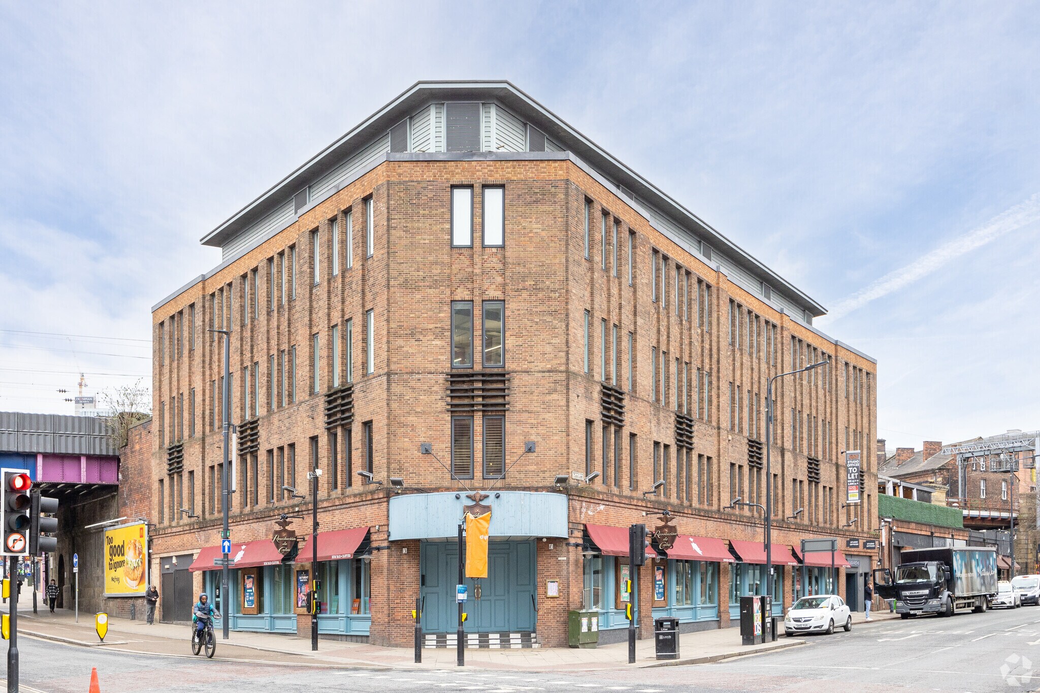 174-178 Briggate, Leeds for sale Primary Photo- Image 1 of 1