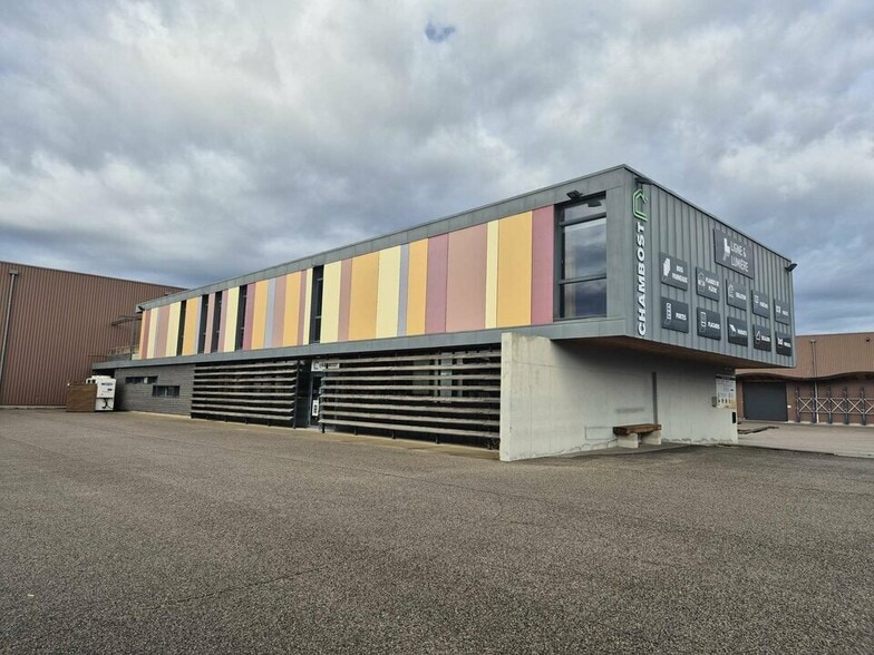 Light Industrial in L'ISLE-SUR-LA-SORGUE for sale - Building Photo - Image 3 of 9