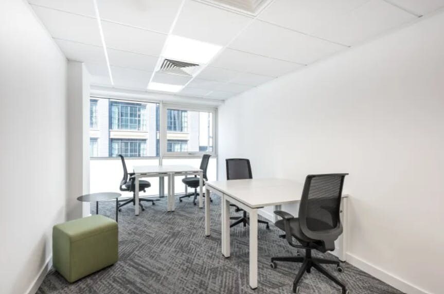 7 Charlotte St, Manchester to rent Building Photo- Image 1 of 9