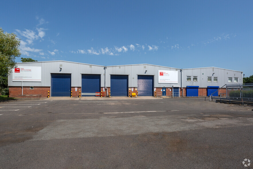 Demuth Way, Oldbury for rent - Building Photo - Image 2 of 6