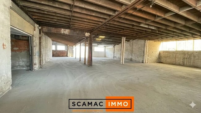 Vente Local d'activités 740 m²