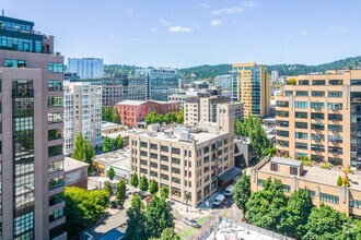 1010 NW Flanders St, Portland, OR - AERIAL map view