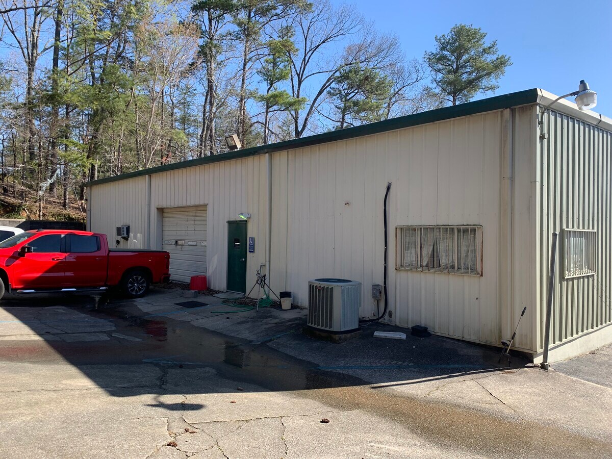 7154 Cahaba Valley Rd, Birmingham 35242