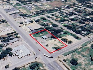 More details for 1293 W Main St, Uvalde, TX - Land for Rent