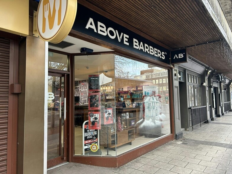 107-117 Above Bar St, Southampton to rent - Building Photo - Image 2 of 3