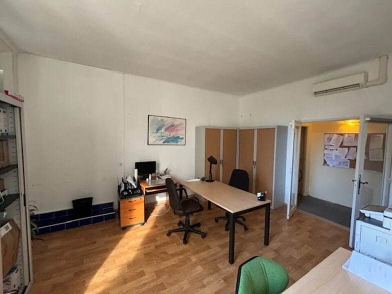 Office in Avignon to rent - Building Photo - Image 3 of 11