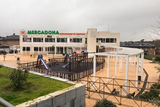 More details for Avenida Plaza de Toros, 2 B, Valdemorillo - Retail to Rent