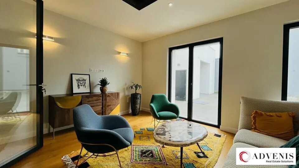 Office in Bègles to rent Interior Photo- Image 1 of 13