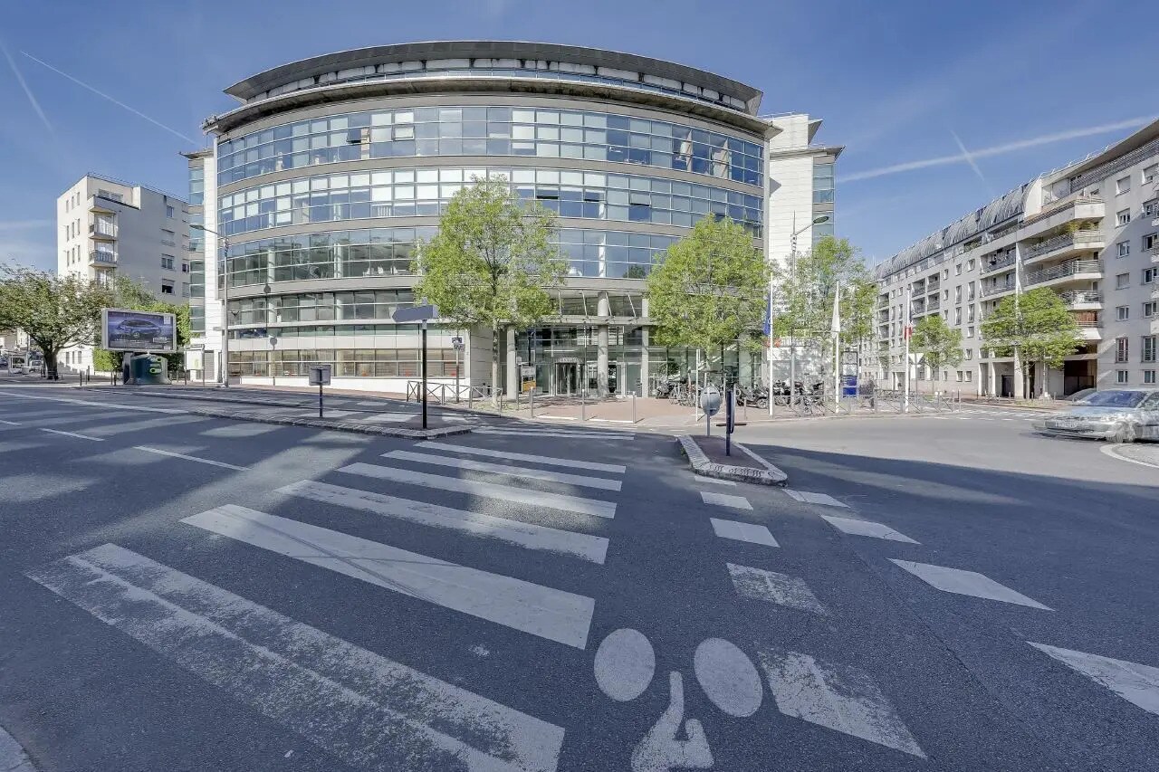 2 Rue De Paris, Meudon to rent Building Photo- Image 1 of 13