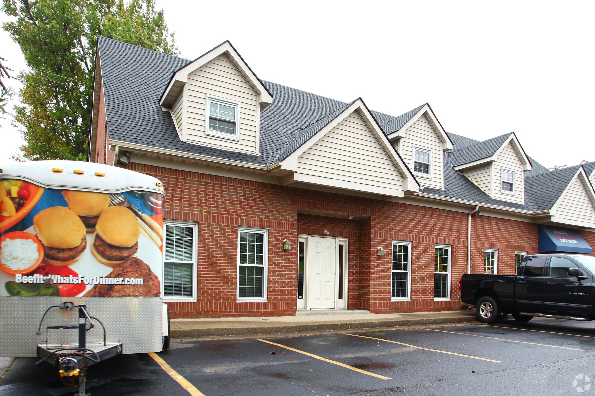 176 Pasadena Dr, Lexington, KY for sale Primary Photo- Image 1 of 1